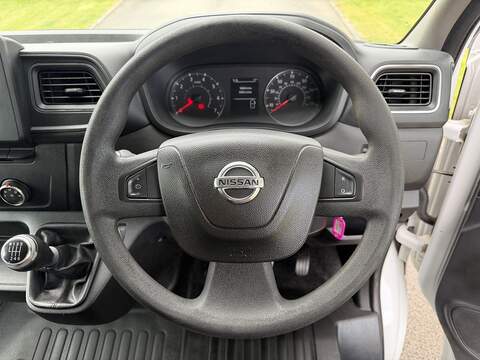 Nissan NV400 Dci Tekna L3h1 c/cab Dropside - U89