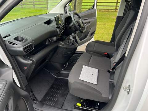 Vauxhall Combo Turbo D 2300 Pro - U9