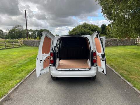Vauxhall Combo Turbo D 2300 Pro - U9
