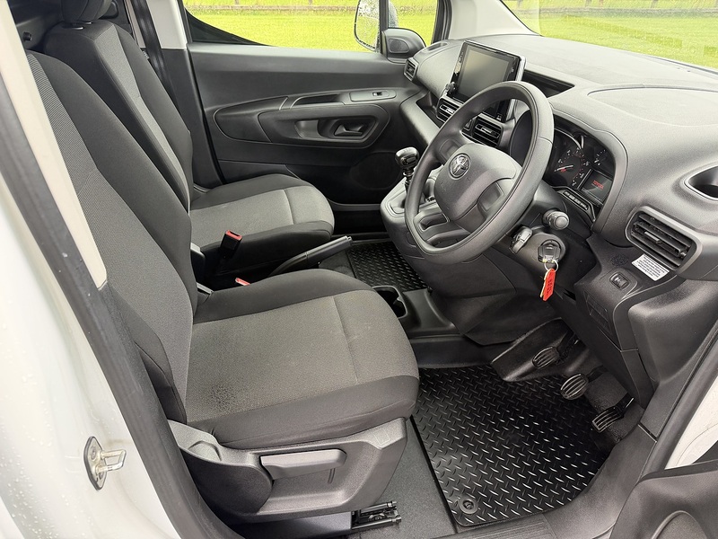 Toyota PROACE CITY BlueHDi Active - U90