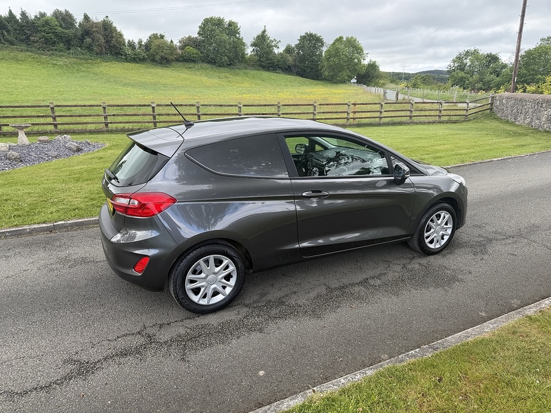 Ford Fiesta Van Ti-VCT - U92
