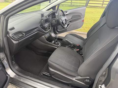 Ford Fiesta Van Ti-VCT - U92