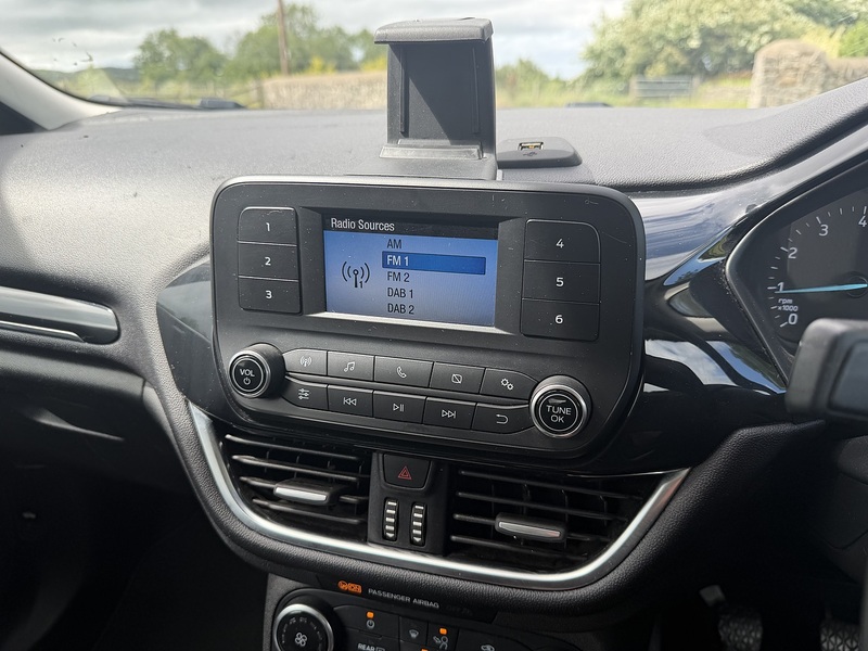 Ford Fiesta Van Ti-VCT - U92
