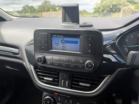 Ford Fiesta Van Ti-VCT - U92