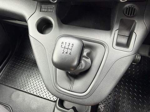 Toyota PROACE CITY BlueHDi Active - U95