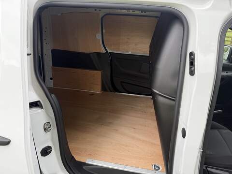 Toyota PROACE CITY BlueHDi Active - U95
