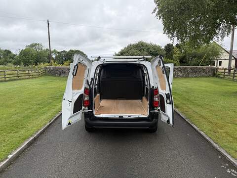Toyota PROACE CITY BlueHDi Active - U95