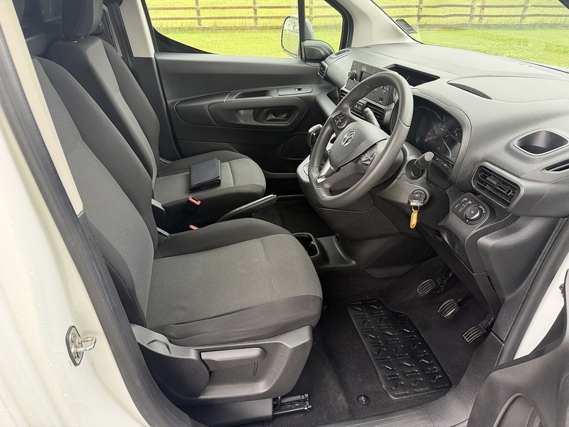 Vauxhall Combo Turbo D 2300 Sportive - U99