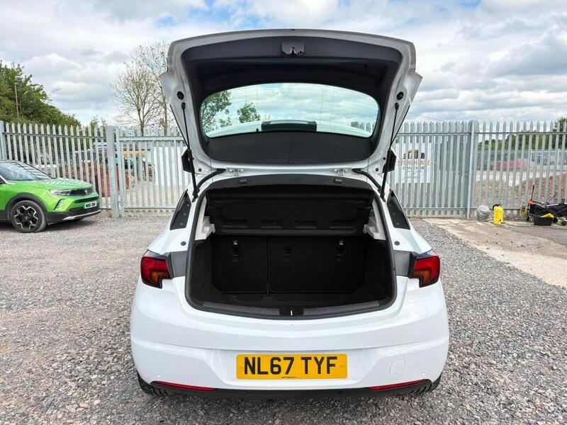 VAUXHALL ASTRA ASTRA 1.4 i SRi - U26