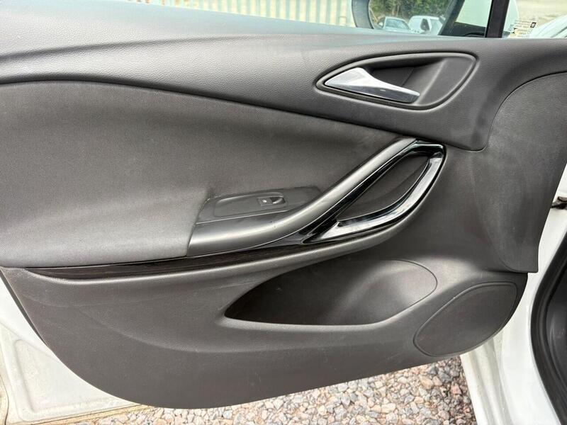 VAUXHALL ASTRA ASTRA 1.4 i SRi - U26