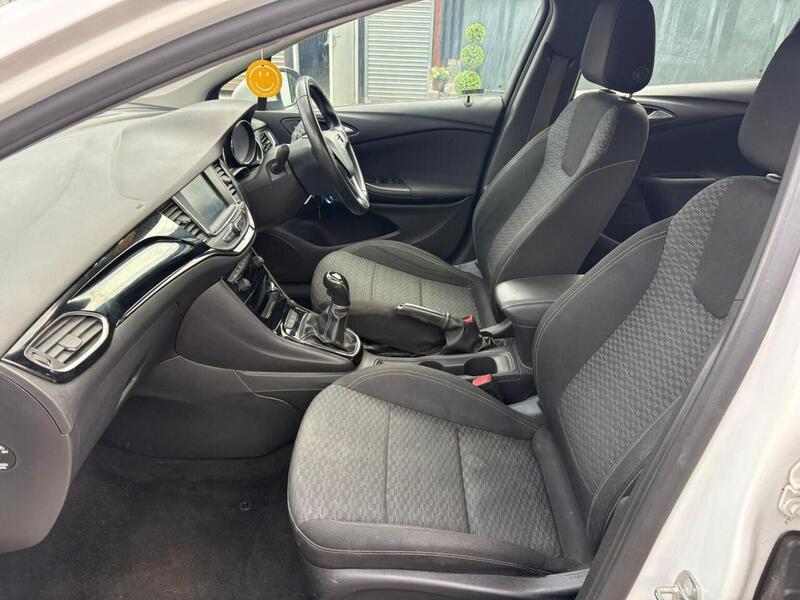 VAUXHALL ASTRA ASTRA 1.4 i SRi - U26