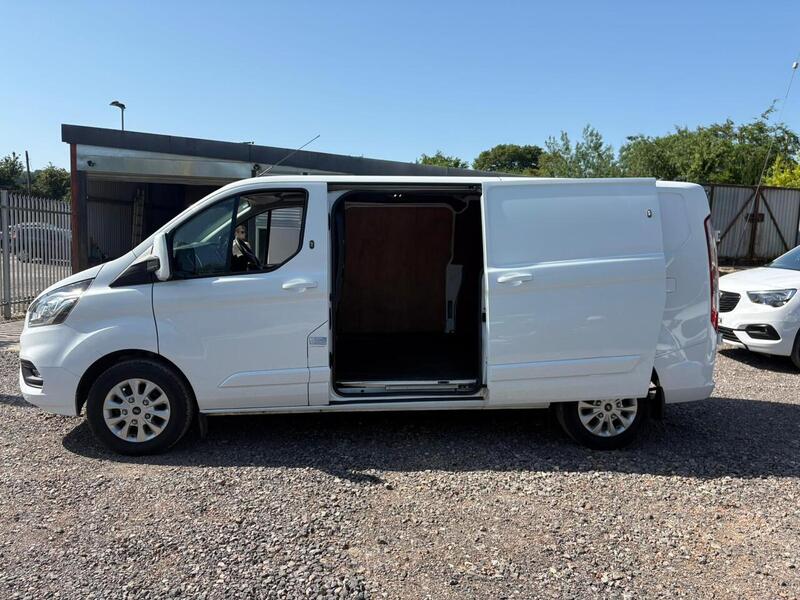 Ford Transit Custom 2.0 300 EcoBlue Limited Panel Van 5dr Diesel Manual L2 H1 Euro 6 (s/s) (130 ps) - U16