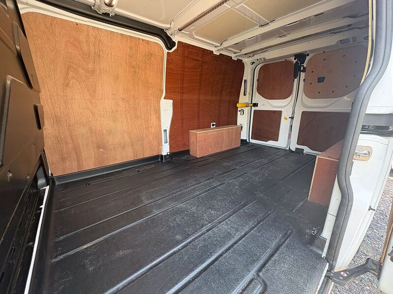 Ford Transit Custom 2.0 300 EcoBlue Limited Panel Van 5dr Diesel Manual L2 H1 Euro 6 (s/s) (130 ps) - U16