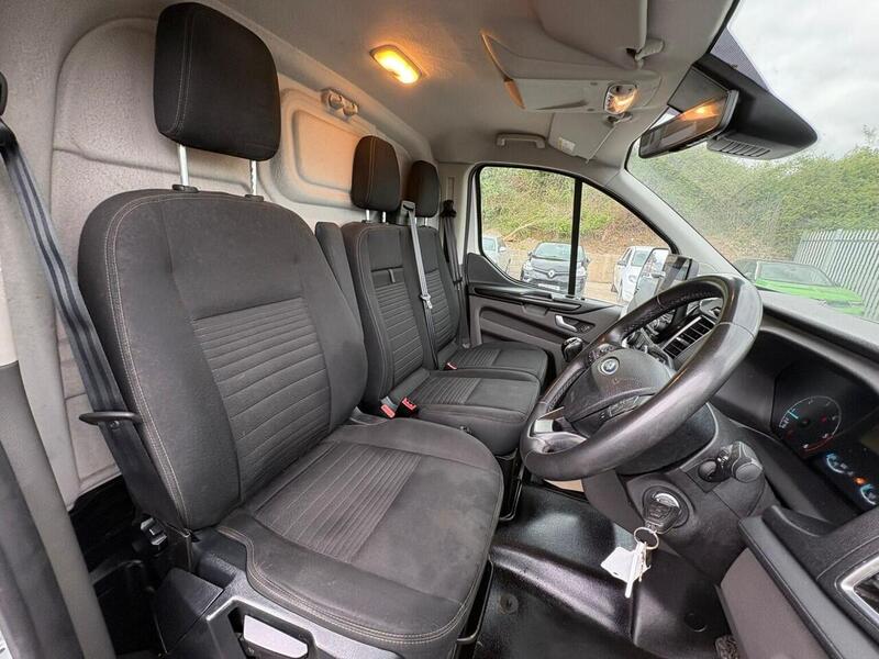 Ford Transit Custom 2.0 300 EcoBlue Limited Panel Van 5dr Diesel Manual L1 H1 Euro 6 (s/s) (130 ps) - U17