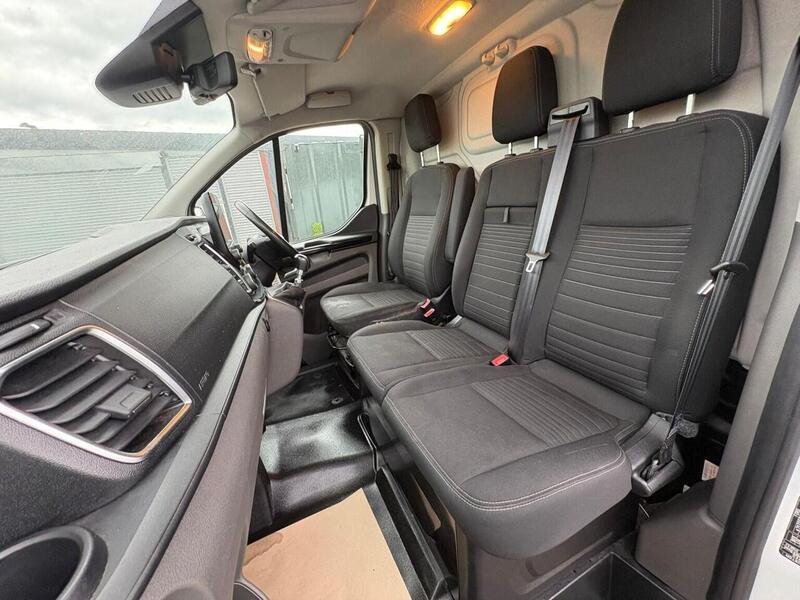 Ford Transit Custom 2.0 300 EcoBlue Limited Panel Van 5dr Diesel Manual L1 H1 Euro 6 (s/s) (130 ps) - U17