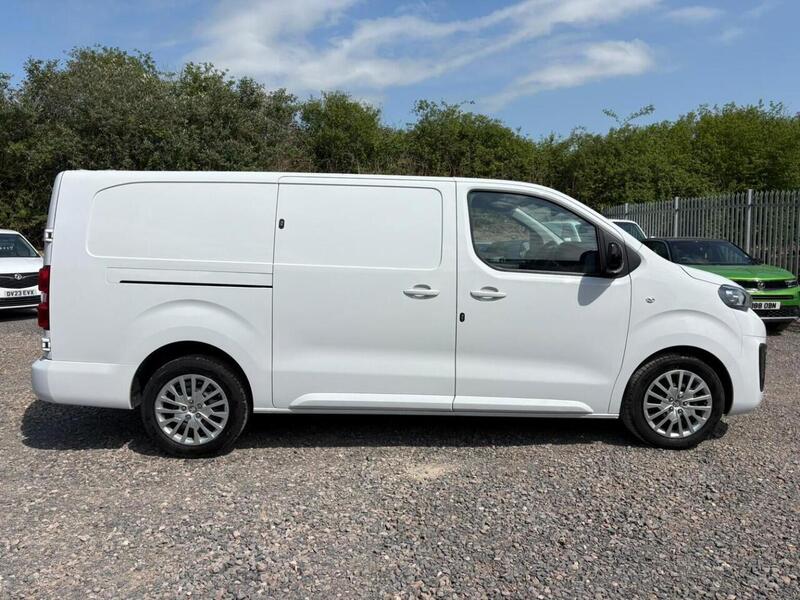 Peugeot Expert 1.5 BlueHDi 1000 Professional Premium + Long Panel Van 6dr Diesel Manual LWB Euro 6 (s/s) (100 bhp) - U18
