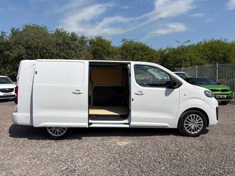 Peugeot Expert 1.5 BlueHDi 1000 Professional Premium + Long Panel Van 6dr Diesel Manual LWB Euro 6 (s/s) (100 bhp) - U18