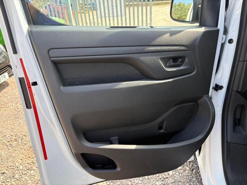 Peugeot Expert 1.5 BlueHDi 1000 Professional Premium + Long Panel Van 6dr Diesel Manual LWB Euro 6 (s/s) (100 bhp) - U18