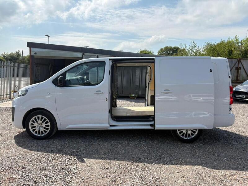 Peugeot Expert 1.5 BlueHDi 1000 Professional Premium + Long Panel Van 6dr Diesel Manual LWB Euro 6 (s/s) (100 bhp) - U18