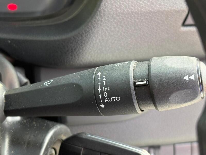 Peugeot Expert 1.5 BlueHDi 1000 Professional Premium + Long Panel Van 6dr Diesel Manual LWB Euro 6 (s/s) (100 bhp) - U18