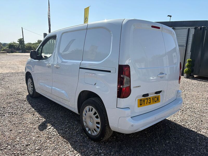 VAUXHALL COMBO COMBO L1H1 1.5 Turbo D 2300 Pro - U19