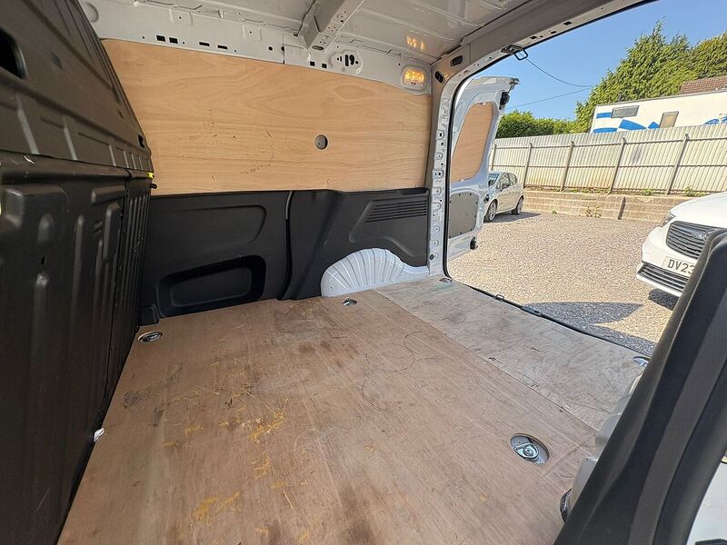VAUXHALL COMBO COMBO L1H1 1.5 Turbo D 2300 Pro - U19