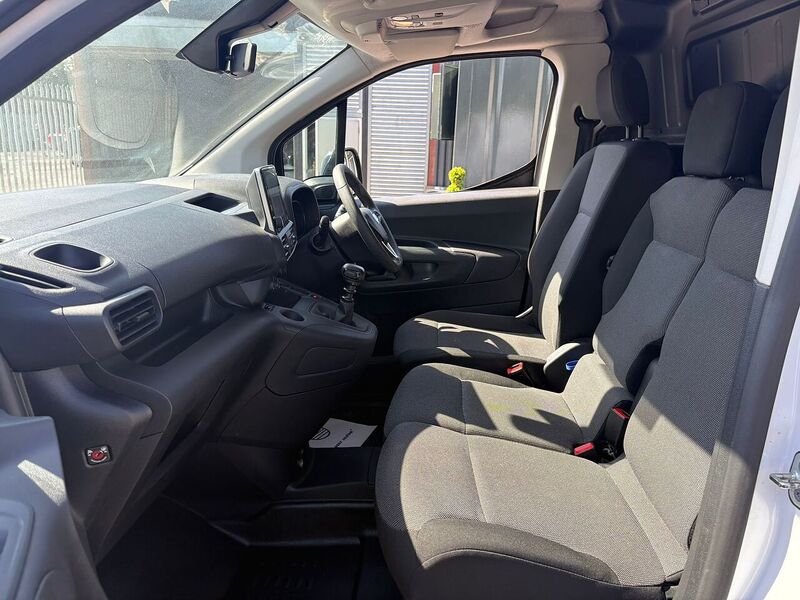 VAUXHALL COMBO COMBO L1H1 1.5 Turbo D 2300 Pro - U19