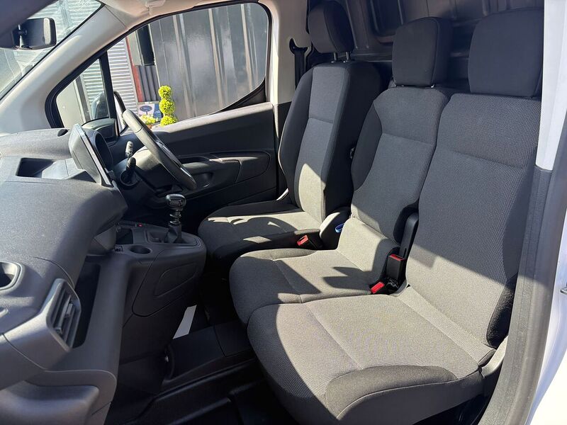 VAUXHALL COMBO COMBO L1H1 1.5 Turbo D 2300 Pro - U19
