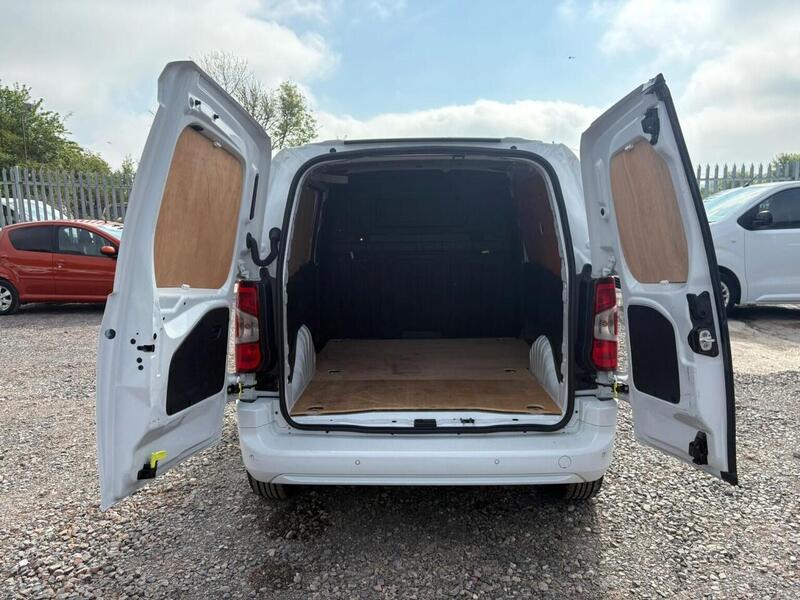 VAUXHALL COMBO COMBO L1 H1 1.5 Turbo D 2300 Pro - U20