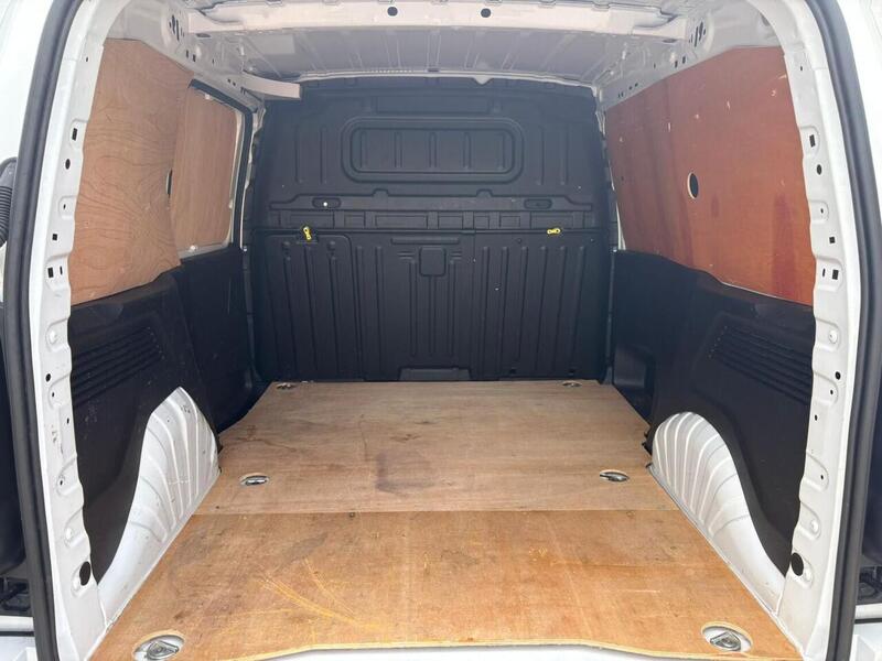 VAUXHALL COMBO COMBO L1 H1 1.5 Turbo D 2300 Pro - U20