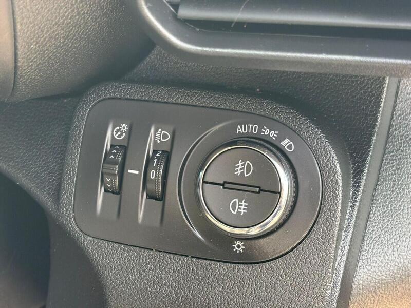VAUXHALL COMBO COMBO L1 H1 1.5 Turbo D 2300 Pro - U20
