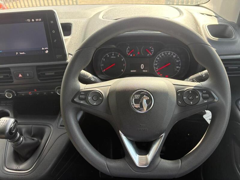 VAUXHALL COMBO COMBO L1 H1 1.5 Turbo D 2300 Pro - U20