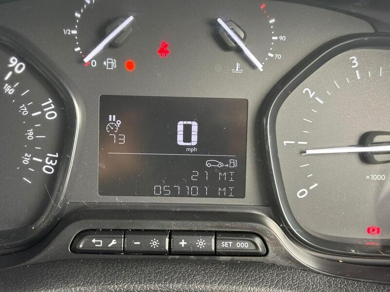 VAUXHALL VIVARO VIVARO L2H1 1.5 Turbo D 2900 Pro - U22