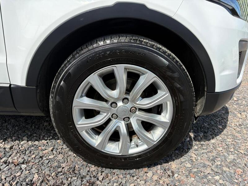 LAND ROVER RANGE ROVER EVOQUE RANGE ROVER EVOQUE 2.0 TD4 SE - U25