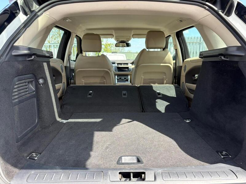 LAND ROVER RANGE ROVER EVOQUE RANGE ROVER EVOQUE 2.0 TD4 SE - U25