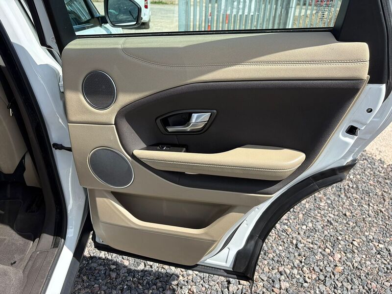 LAND ROVER RANGE ROVER EVOQUE RANGE ROVER EVOQUE 2.0 TD4 SE - U25