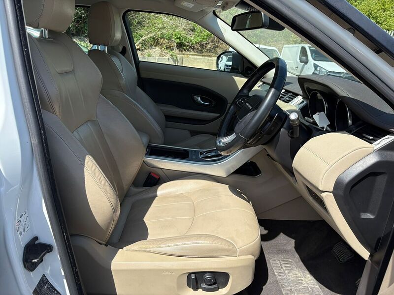LAND ROVER RANGE ROVER EVOQUE RANGE ROVER EVOQUE 2.0 TD4 SE - U25