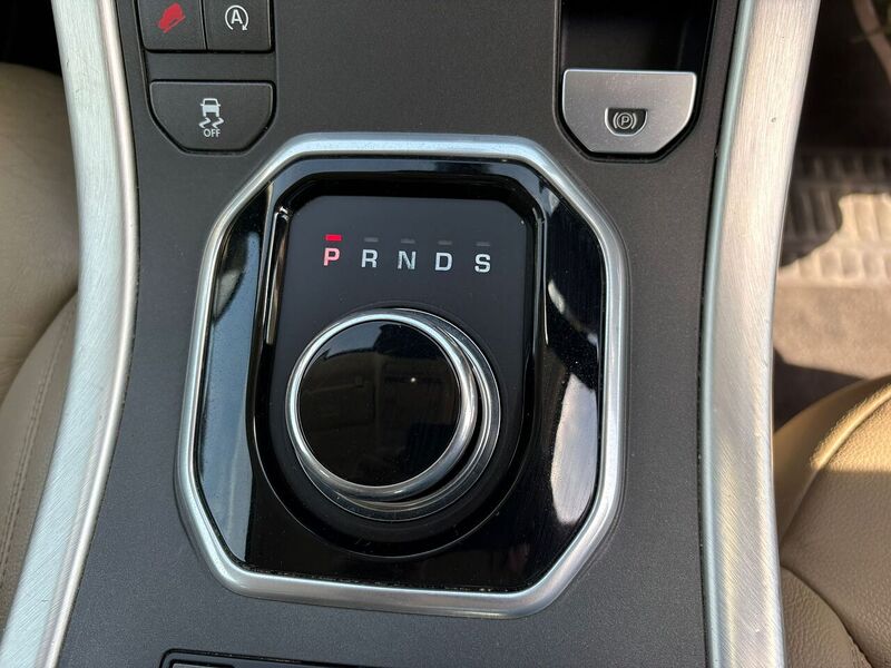 LAND ROVER RANGE ROVER EVOQUE RANGE ROVER EVOQUE 2.0 TD4 SE - U25