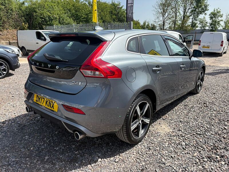 Volvo V40 2.0 D4 R-Design Nav Plus Hatchback 5dr Diesel Auto Euro 6 (s/s) (190 ps) - U27