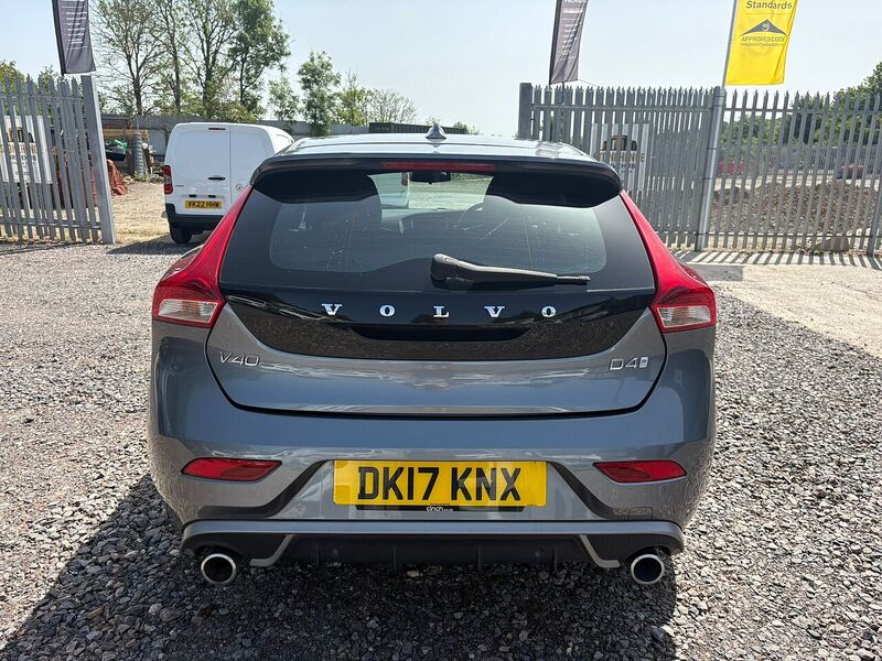Volvo V40 2.0 D4 R-Design Nav Plus Hatchback 5dr Diesel Auto Euro 6 (s/s) (190 ps) - U27