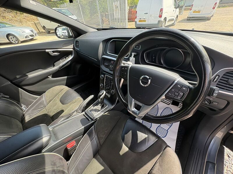 Volvo V40 2.0 D4 R-Design Nav Plus Hatchback 5dr Diesel Auto Euro 6 (s/s) (190 ps) - U27