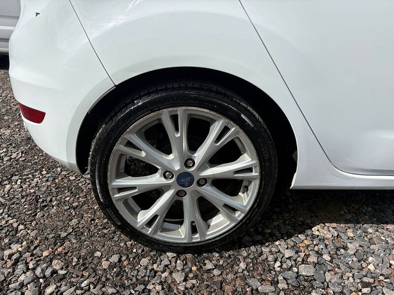 Ford Fiesta 1.0T EcoBoost Titanium Hatchback 5dr Petrol Manual Euro 6 (s/s) (100 ps) - U28