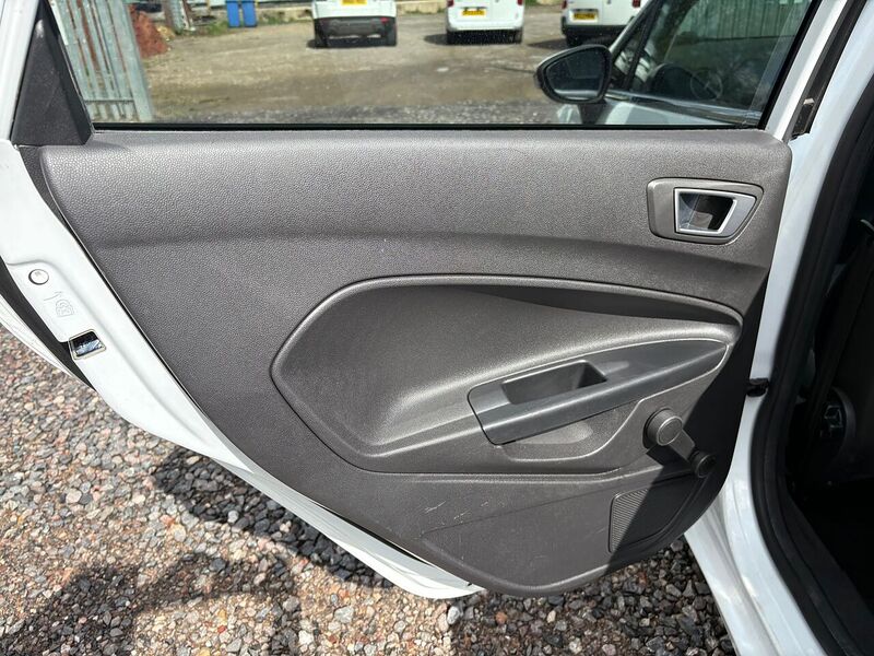 Ford Fiesta 1.0T EcoBoost Titanium Hatchback 5dr Petrol Manual Euro 6 (s/s) (100 ps) - U28