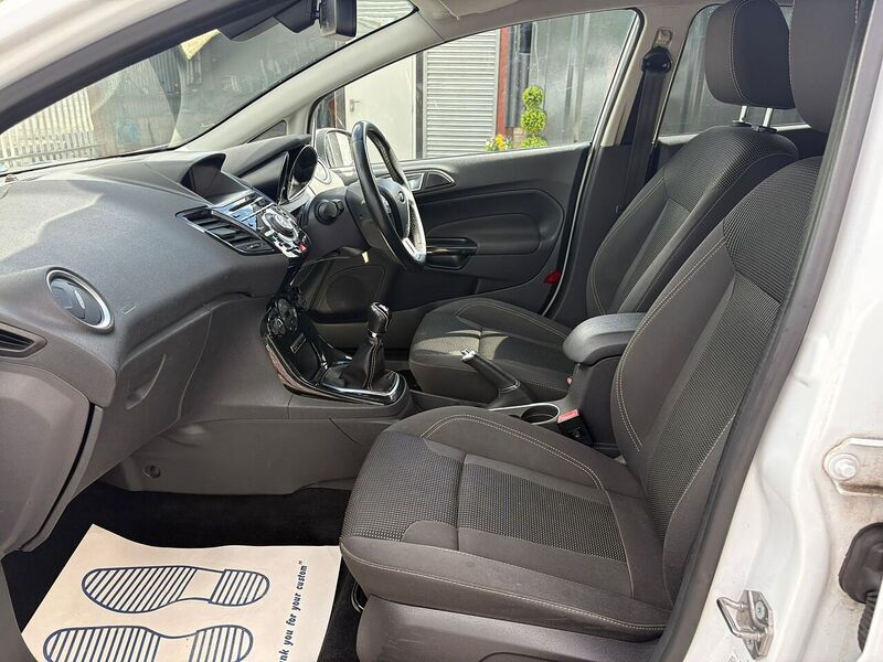 Ford Fiesta 1.0T EcoBoost Titanium Hatchback 5dr Petrol Manual Euro 6 (s/s) (100 ps) - U28