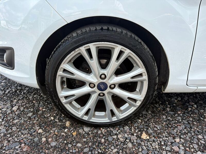 Ford Fiesta 1.0T EcoBoost Titanium Hatchback 5dr Petrol Manual Euro 6 (s/s) (100 ps) - U28