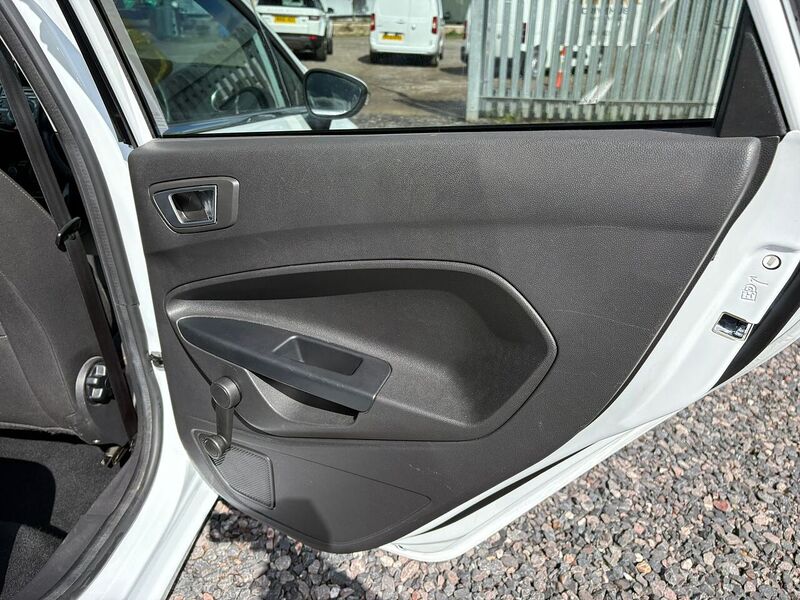Ford Fiesta 1.0T EcoBoost Titanium Hatchback 5dr Petrol Manual Euro 6 (s/s) (100 ps) - U28