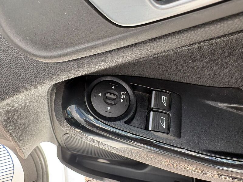 Ford Fiesta 1.0T EcoBoost Titanium Hatchback 5dr Petrol Manual Euro 6 (s/s) (100 ps) - U28