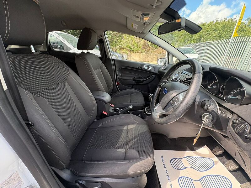 Ford Fiesta 1.0T EcoBoost Titanium Hatchback 5dr Petrol Manual Euro 6 (s/s) (100 ps) - U28