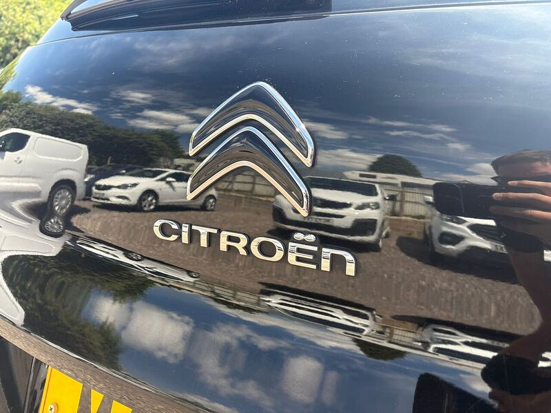 Citroen C3 1.2 PureTech Flair Nav Edition Hatchback 5dr Petrol Manual Euro 6 (82 ps) - U30