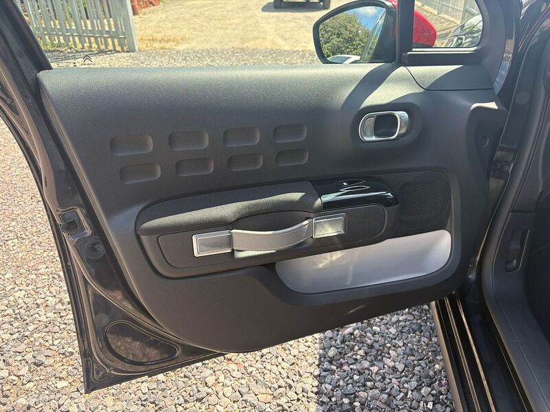 Citroen C3 1.2 PureTech Flair Nav Edition Hatchback 5dr Petrol Manual Euro 6 (82 ps) - U30